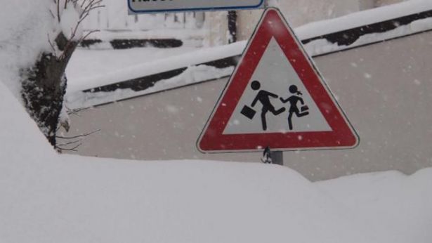 Lanciano: scuole chiuse a causa del ghiaccio