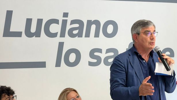 D'Alfonso durante il suo intervento