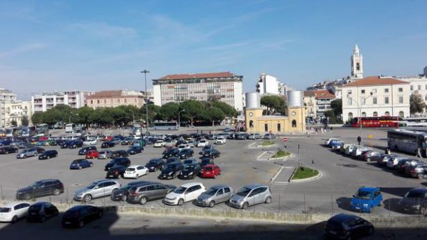 Pescara: l'area di risulta vicino alla stazione ferroviaria