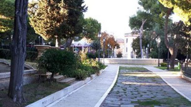 Vasto: l'ingesso della Villa Comunale