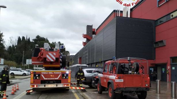 Chieti: i Vigili del Fuoco al Megalò
