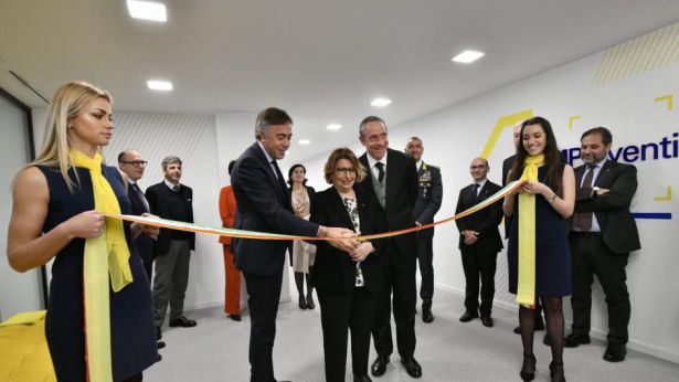 Inaugurazione del nuovo Centro delle Poste e Telecomunicazioni