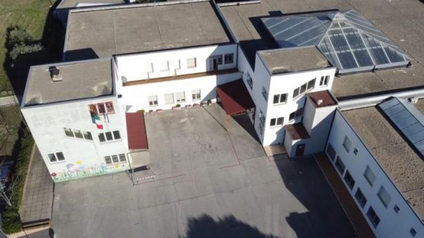 Una visione dall'alto della Scuola Spataro di Vasto
