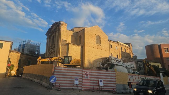 Piazzale Histonium: la demolizione del rudere