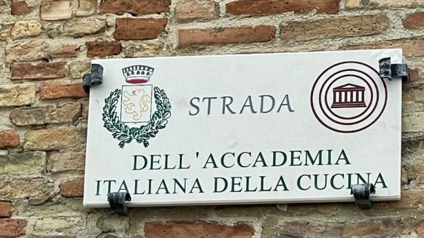 Bucchianico: la targa della toponomastica inaugurata oggi