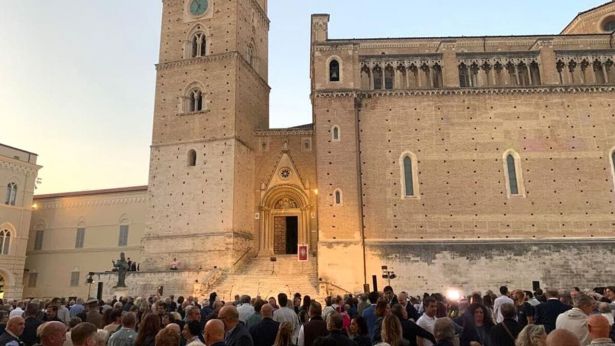 Chieti: la ristrutturata Piazza San Giustino