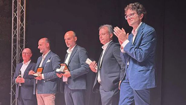 I fratelli Di Marco con il Sindaco Menna e Gianni Petroro