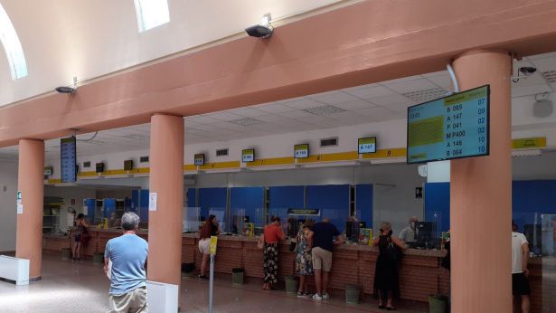Vasto: l'ufficio Postale di viale Giulio Cesare