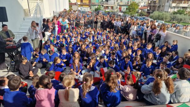 San Salvo: la cerimonia di inaugurazione della scuola di via RIpalta