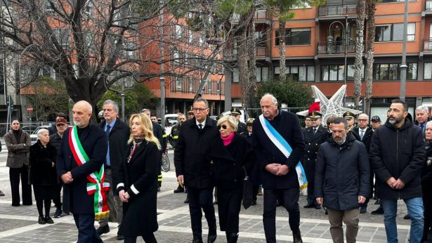 Pescara: la cerimonia in Piazza Unione
