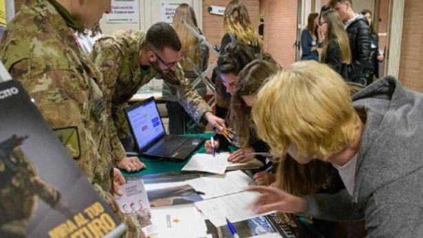 Esercito: campagna arruolamento