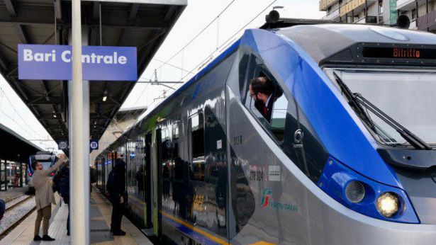 Treno: Bari Centrale