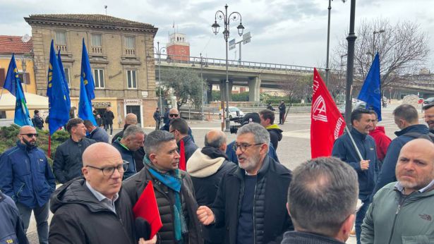 Manifestazione dei lavoratori della T.U.A.