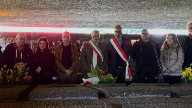 La delegazione di Fresagrandinaria alle Fosse Ardeatine