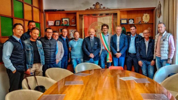Vasto: foto di rito dopo il giuramento da parte degli agenti accertatori
