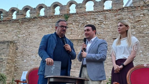 Luca Telese con gli assessori Della Gatta e Bosco