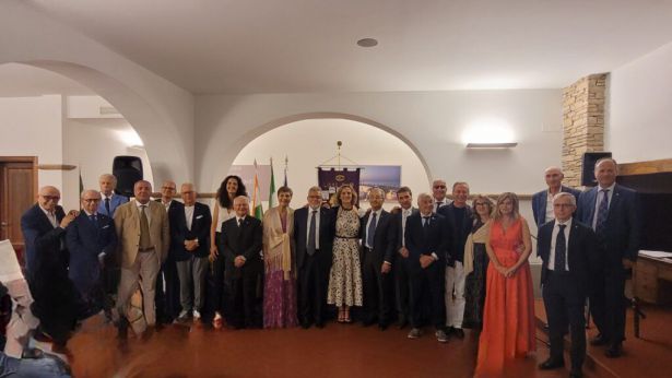 Lions Club Vasto Host