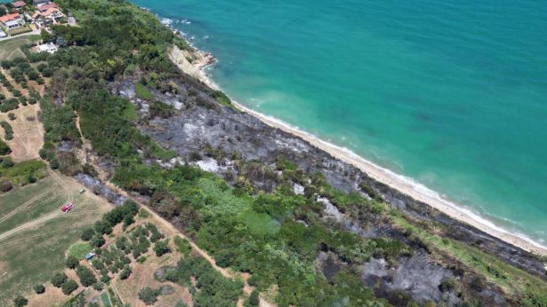 Ortona: i danni provocati dal fuoco ai Ripari di Giobbe