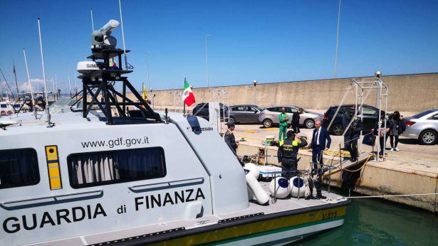 Motovedetta della Guardia di Finanza