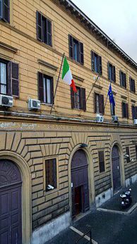 L'ingresso del carcere di Regina Coeli