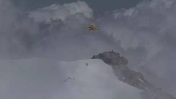 Il Monte Rosa avvolto dalla nebbia