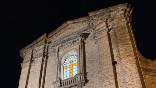 La bella facciata della Chiesa del Carmine
