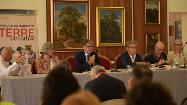 A Palazzo d'Avalos convegno "Terre attrattive"