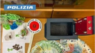 La droga ed i soldi sequestrati