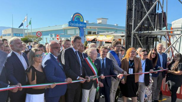 Taglio del nastro