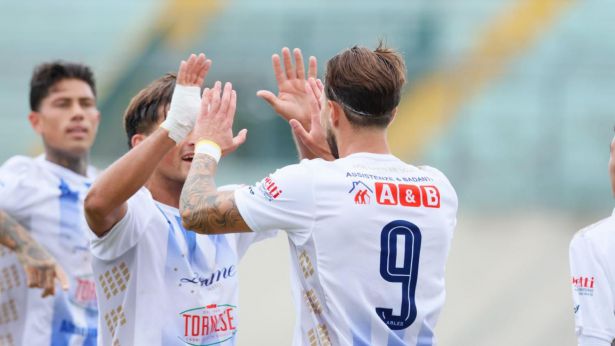 Questa era la gioia dei calciatori della Bacigalupo Vasto Marina