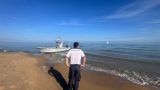 La barchetta abbandonata a Petacciato marina