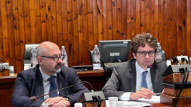 Il Sindaco Menna con il Segretario Generale dott. Pasquale De Falco