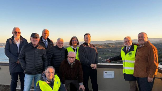 I soci del Lions Club Vasto Host sul campanile di Santa Maria Maggiore