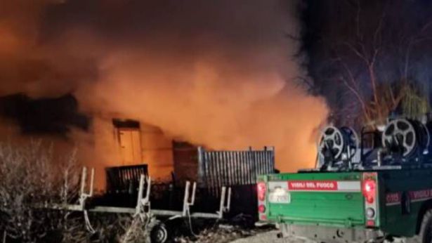 Incendio nello stabilimento Santa Croce