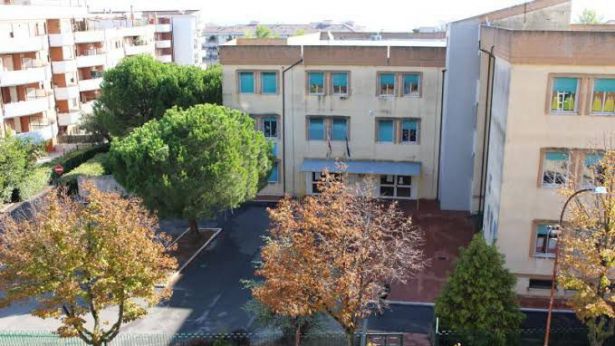 La Scuola "Martella" di via Bachelet