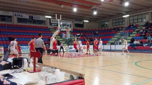 Senigallia - Vasto Basket 82 a 75