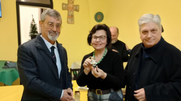 La prof.ssa Borrelli con il Gen. Rastelli e il presidente ANC Galante