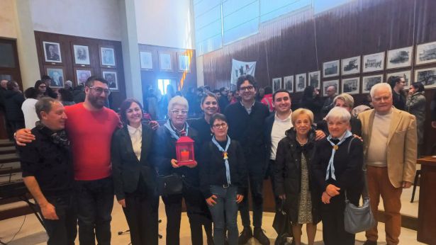 Vasto: la luce di Betlemme in Municipio