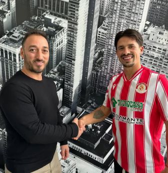 Tomas Urruty Bourras con il presidente della Pro Vasto