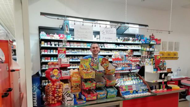 Giovanni Di Sarno, titolare dellaTabaccheria Ester