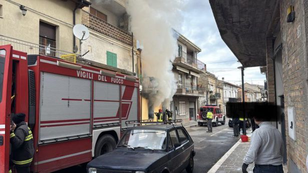 Cupello: a fuoco un'abitazione