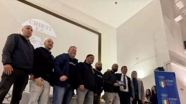 Chieti: una foto della premiazione del CONI