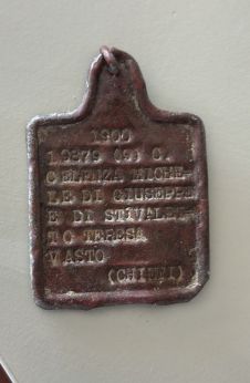 La piastrina del soldato rinvenuta a Chieti