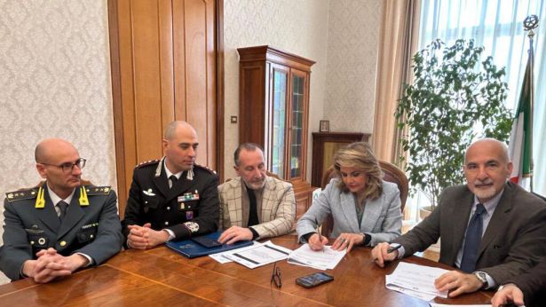 Chieti: vertice in Prefettura