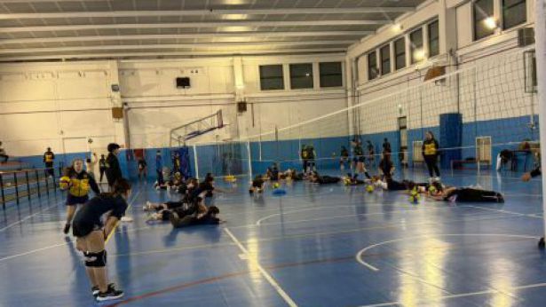 San Salvo: la protesta all'interno della palestra