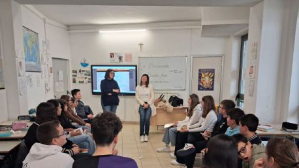 Gli alunni incontrano la scrittrice Mariella Fiore