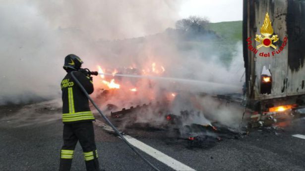 L'intervento dei Vigili del Fuoco