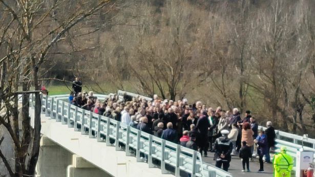 L'inaugurazione del nuovo ponte sul fiume Sinello