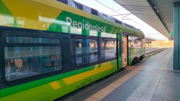 Un treno regionale