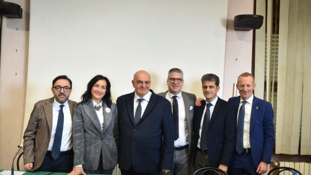 Mario Colantonio con i suoi fedelissimi